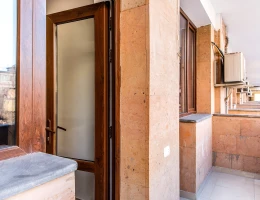 #102 Квартира – улица Арама, Ереван