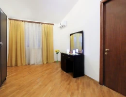 #186 Квартира – улица Чайковского, Ереван