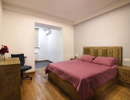 #195 Квартира – улица Налбандяна, Ереван