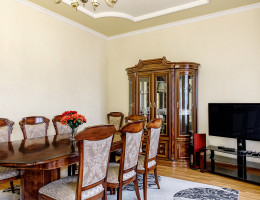 #114 House - Aygestan street