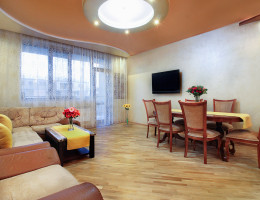 #180 Apartment - Aram street