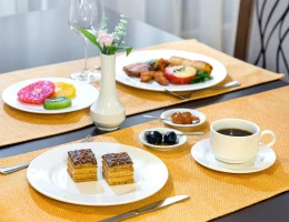 Отель Ани Плаза