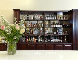 Ani Grand hotel