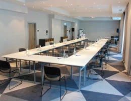 Holiday Inn Express Yerevan hotel
