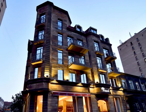 Boulevard hotel