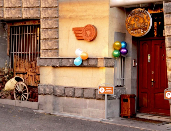 Silk Road hotel
