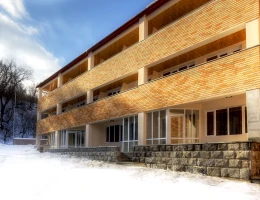 Tsaghkahovit hotel