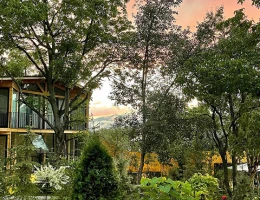 Dilijani Tun hotel