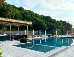 Dilijani Tun hotel