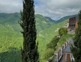 Lastiver Resort