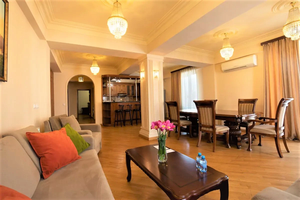 Apartment (2 bedrooms)